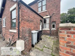 Courtyard- click for photo gallery